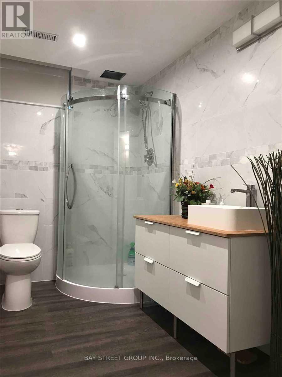 109 Hua Du Avenue, Markham, Ontario  L6C 0P9 - Photo 8 - N12373199