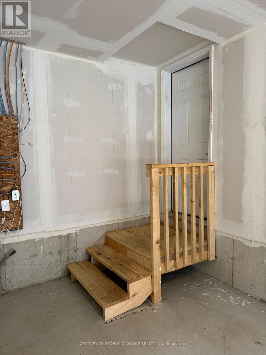 7 Silo Mews, Barrie, Ontario  L9J 0V3 - Photo 13 - S12499064