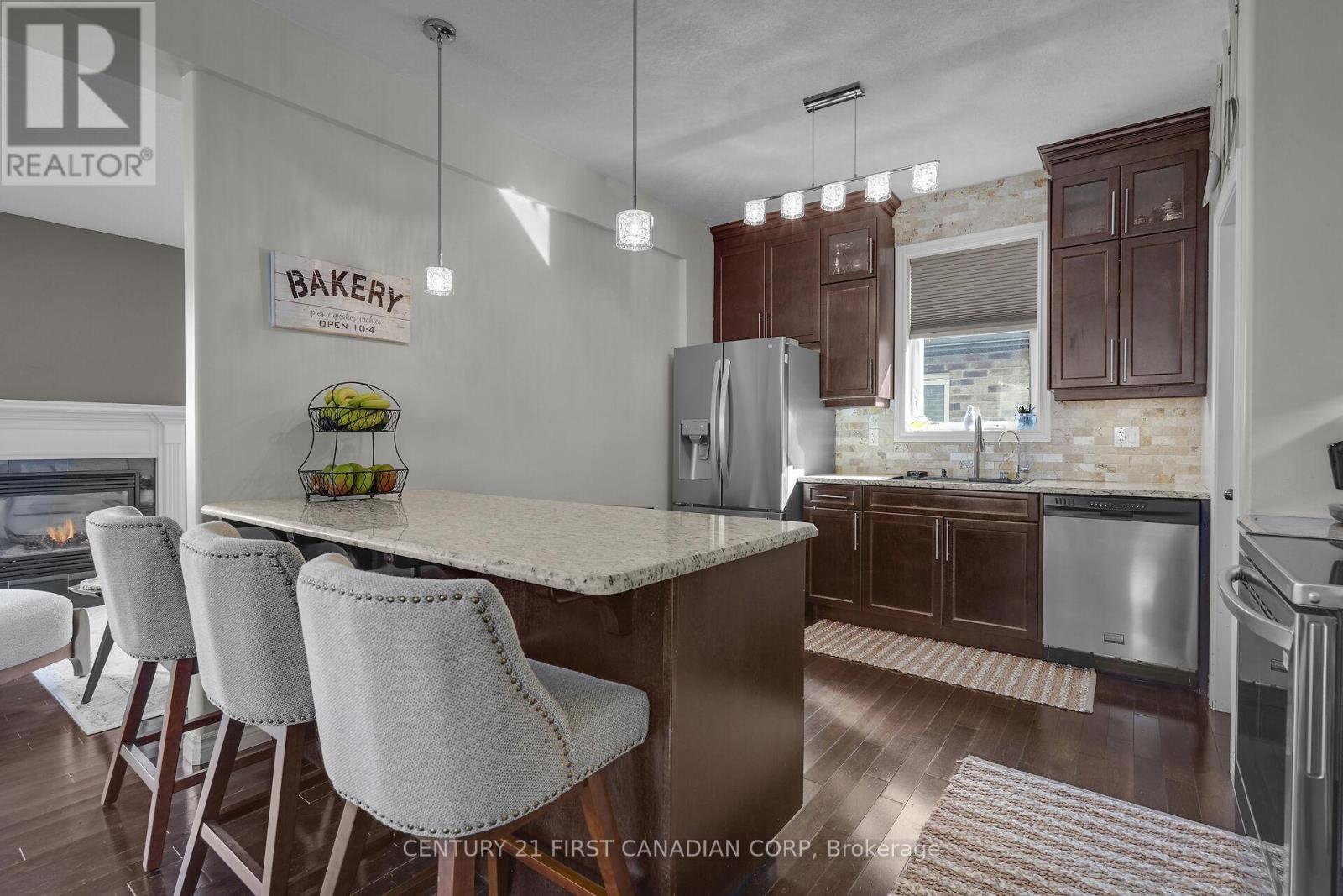 916 Roulston Street, London North, Ontario  N6H 0E6 - Photo 7 - X12477580