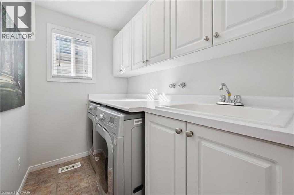 416 Beaumont Crescent, Kitchener, Ontario  N2A 0C1 - Photo 31 - 40784518