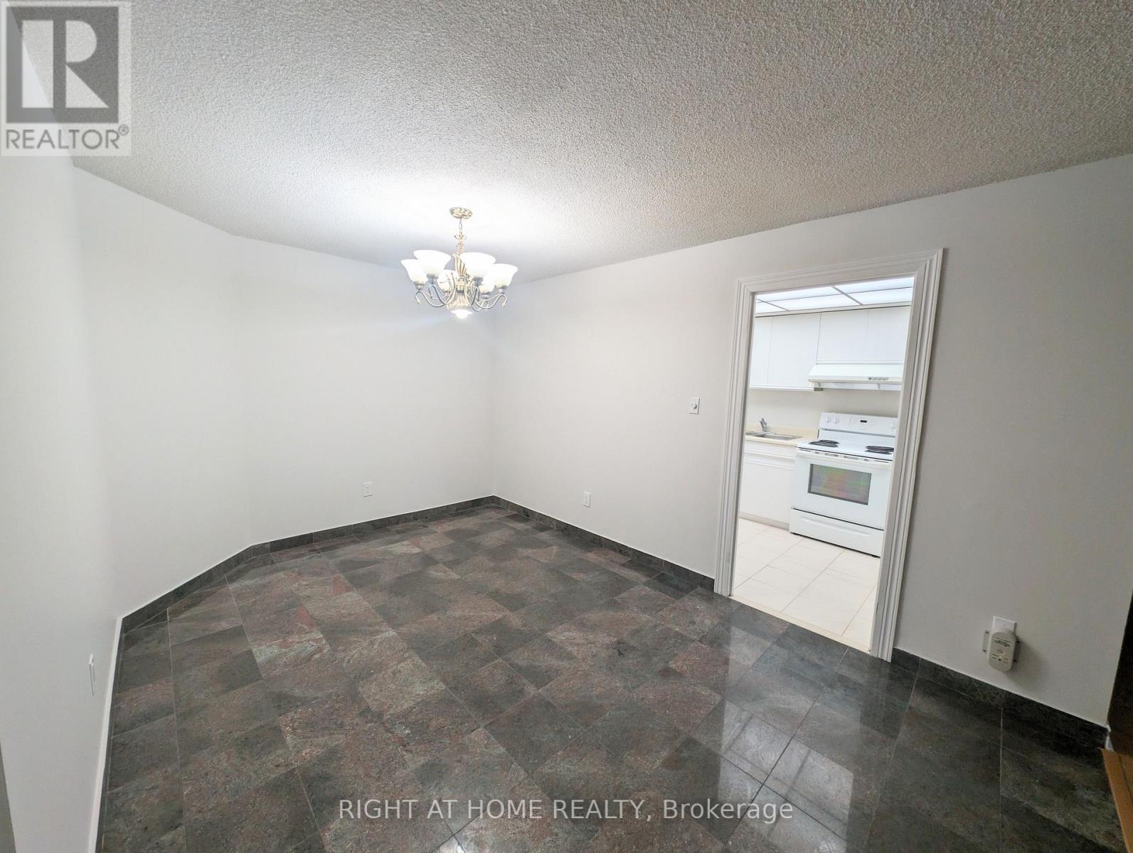 506 - 280 Simcoe Street, Toronto, Ontario  M5T 2Y5 - Photo 13 - C12499272