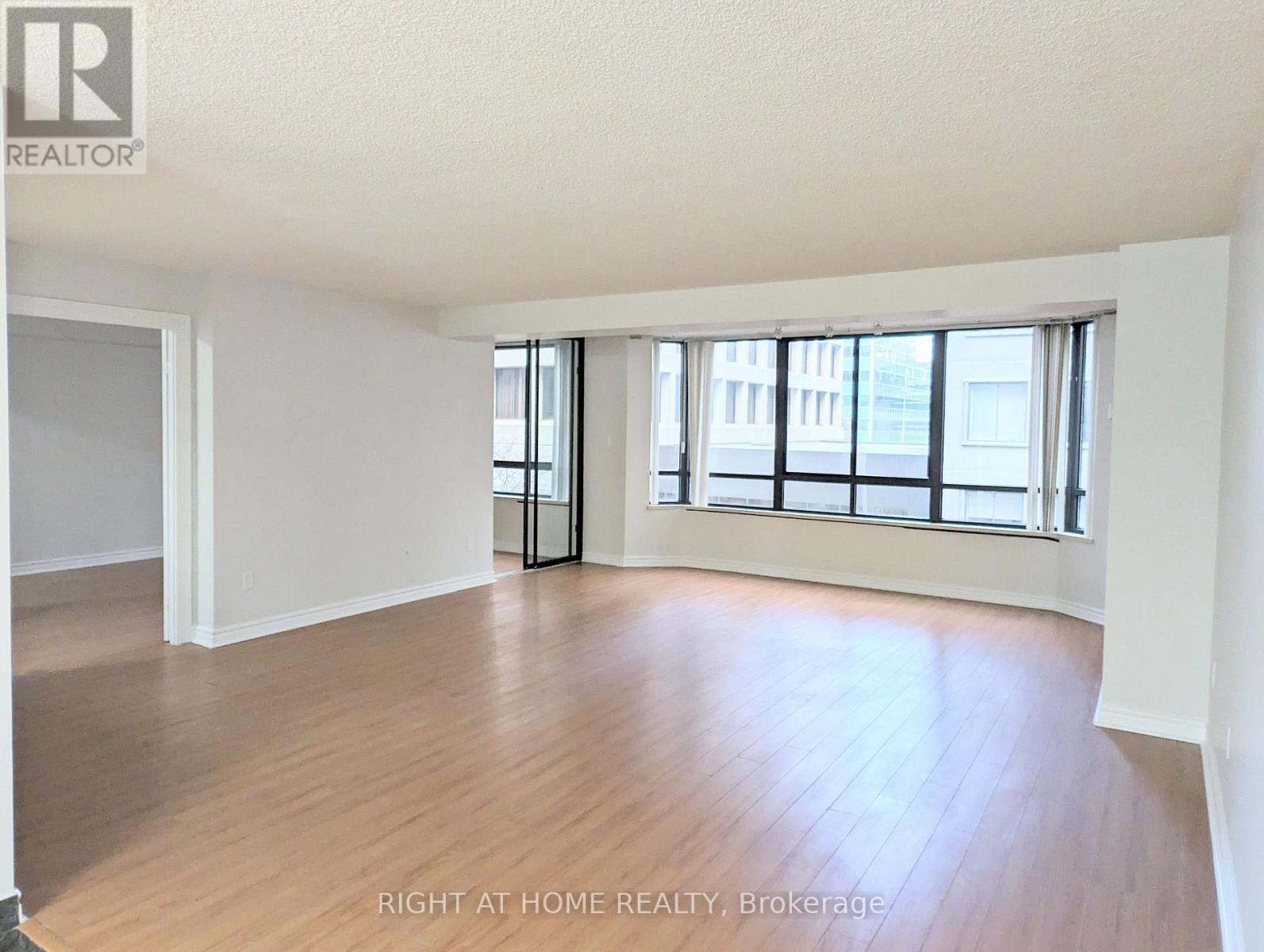 506 - 280 Simcoe Street, Toronto, Ontario  M5T 2Y5 - Photo 3 - C12499272