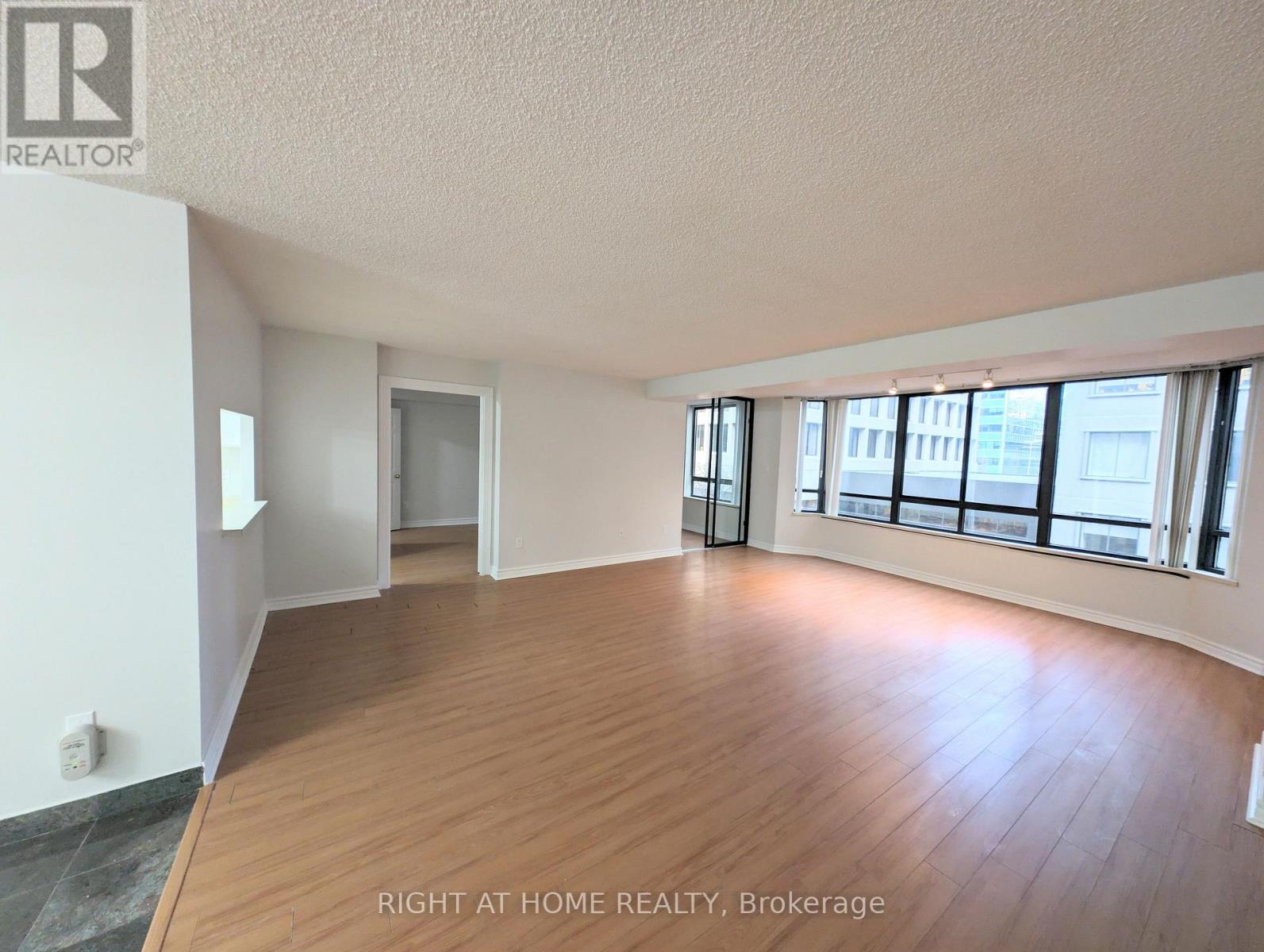 506 - 280 Simcoe Street, Toronto, Ontario  M5T 2Y5 - Photo 9 - C12499272