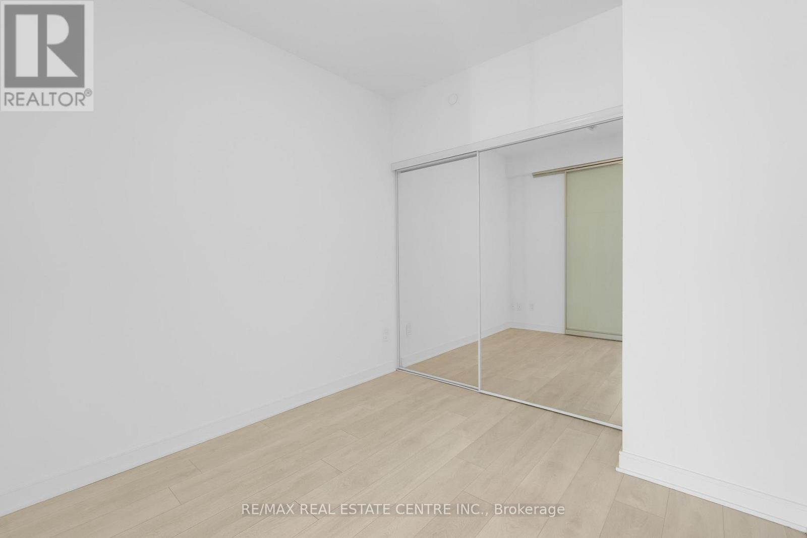 N365 - 35 Rolling  Mills Road, Toronto, Ontario  M5A 0V6 - Photo 3 - C12499276