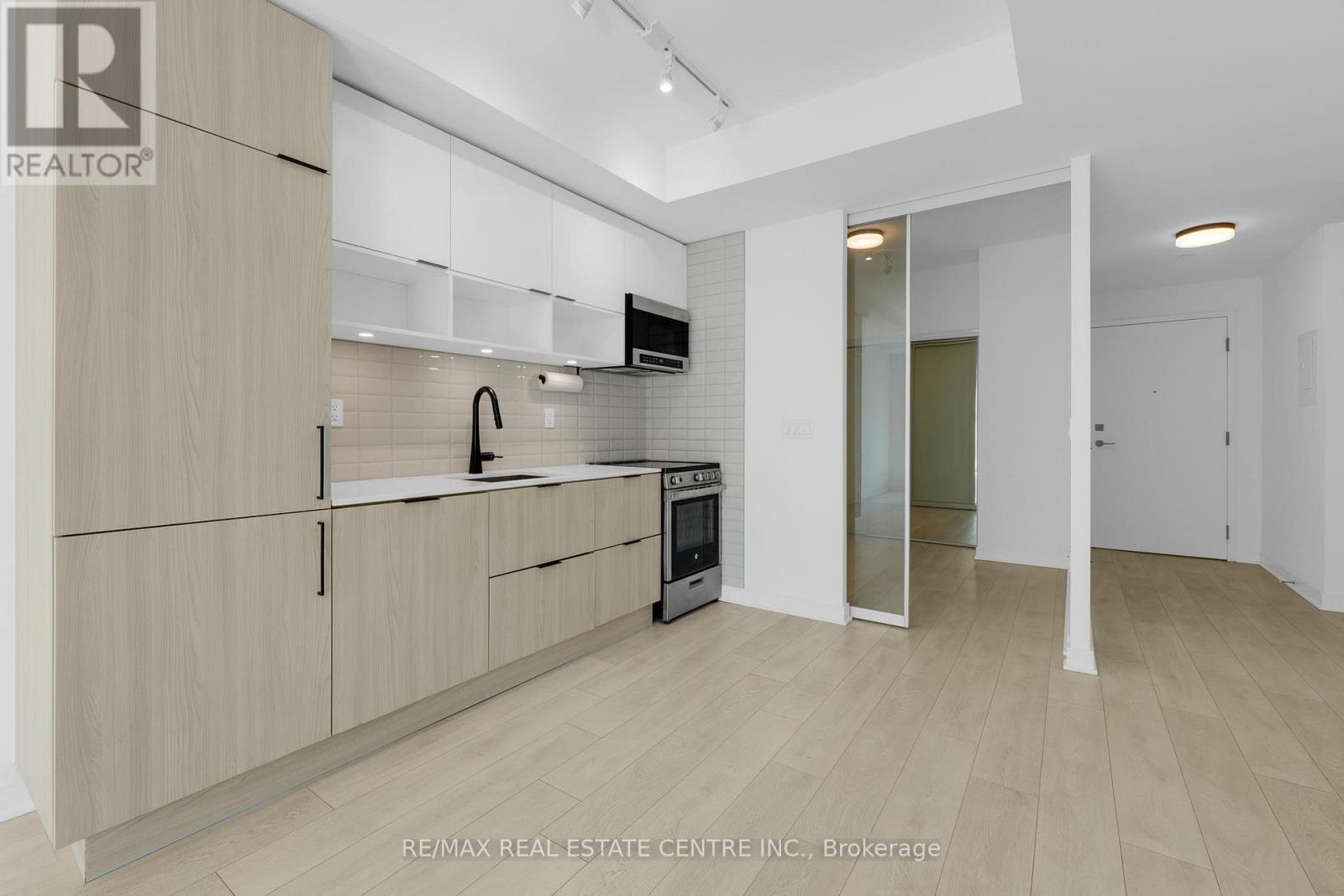 N365 - 35 Rolling  Mills Road, Toronto, Ontario  M5A 0V6 - Photo 4 - C12499276