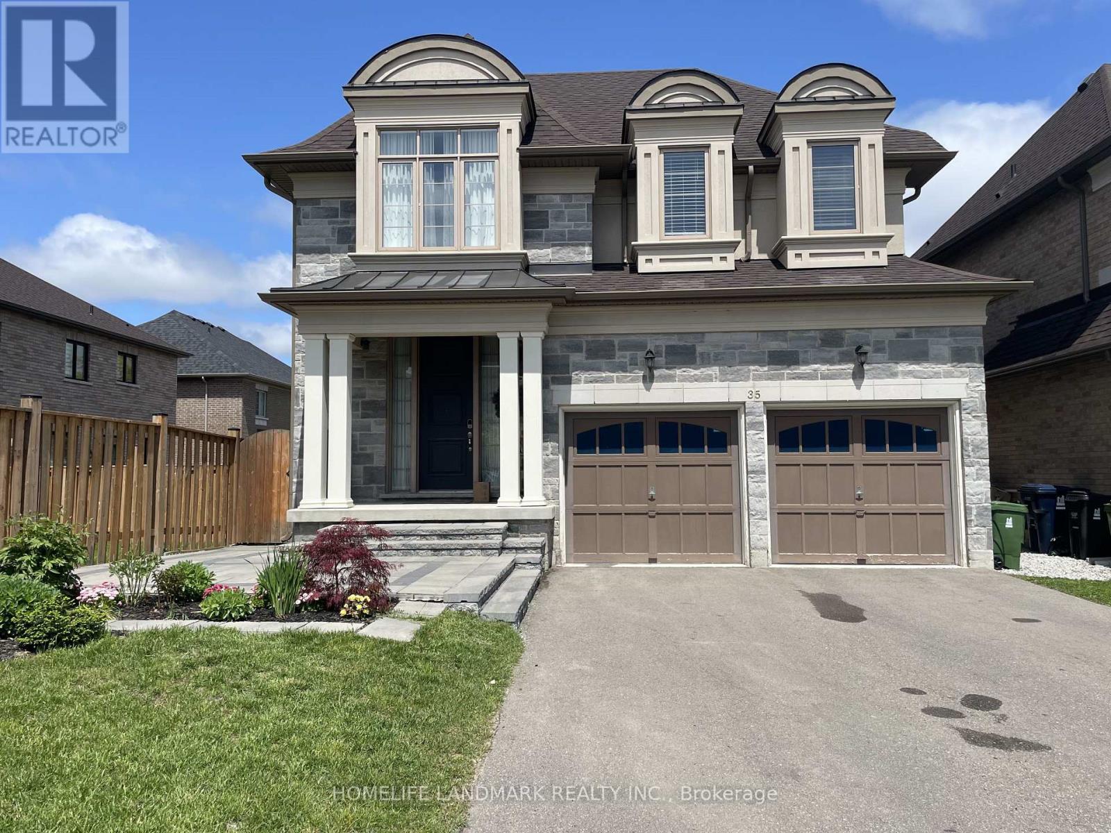 35 QUEEN MAGDALENE PLACE, Toronto, Ontario