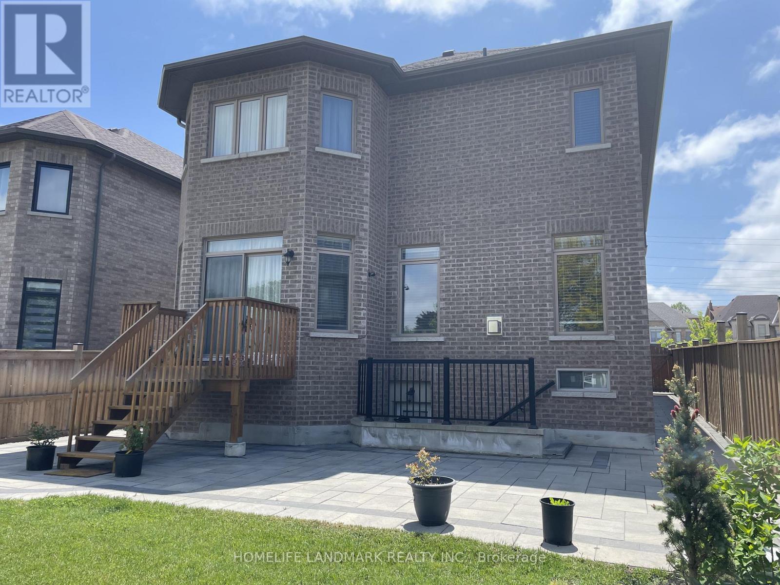 35 Queen Magdalene Place, Toronto, Ontario  M2H 0A6 - Photo 5 - C12499294