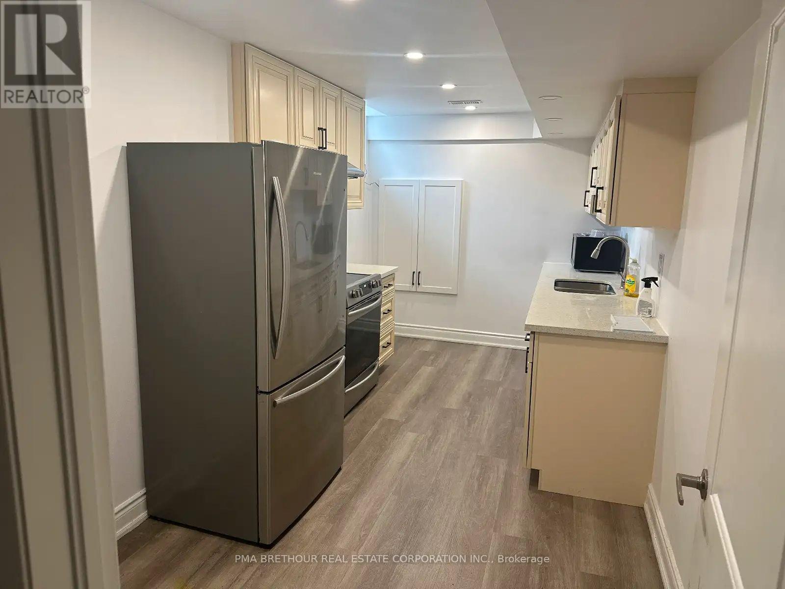 2514 Florentine Place, Pickering, Ontario  L1X 0H3 - Photo 3 - E12499248