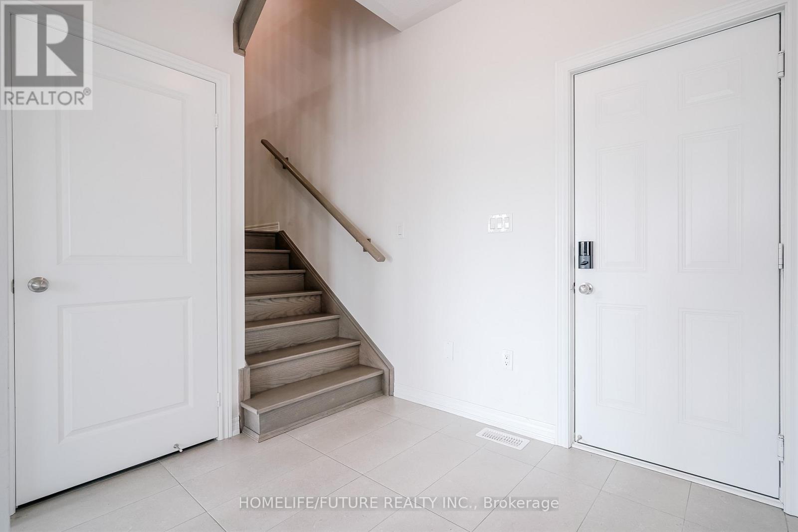 2626 Delphinium Trail, Pickering, Ontario  L1X 0M1 - Photo 10 - E12499314