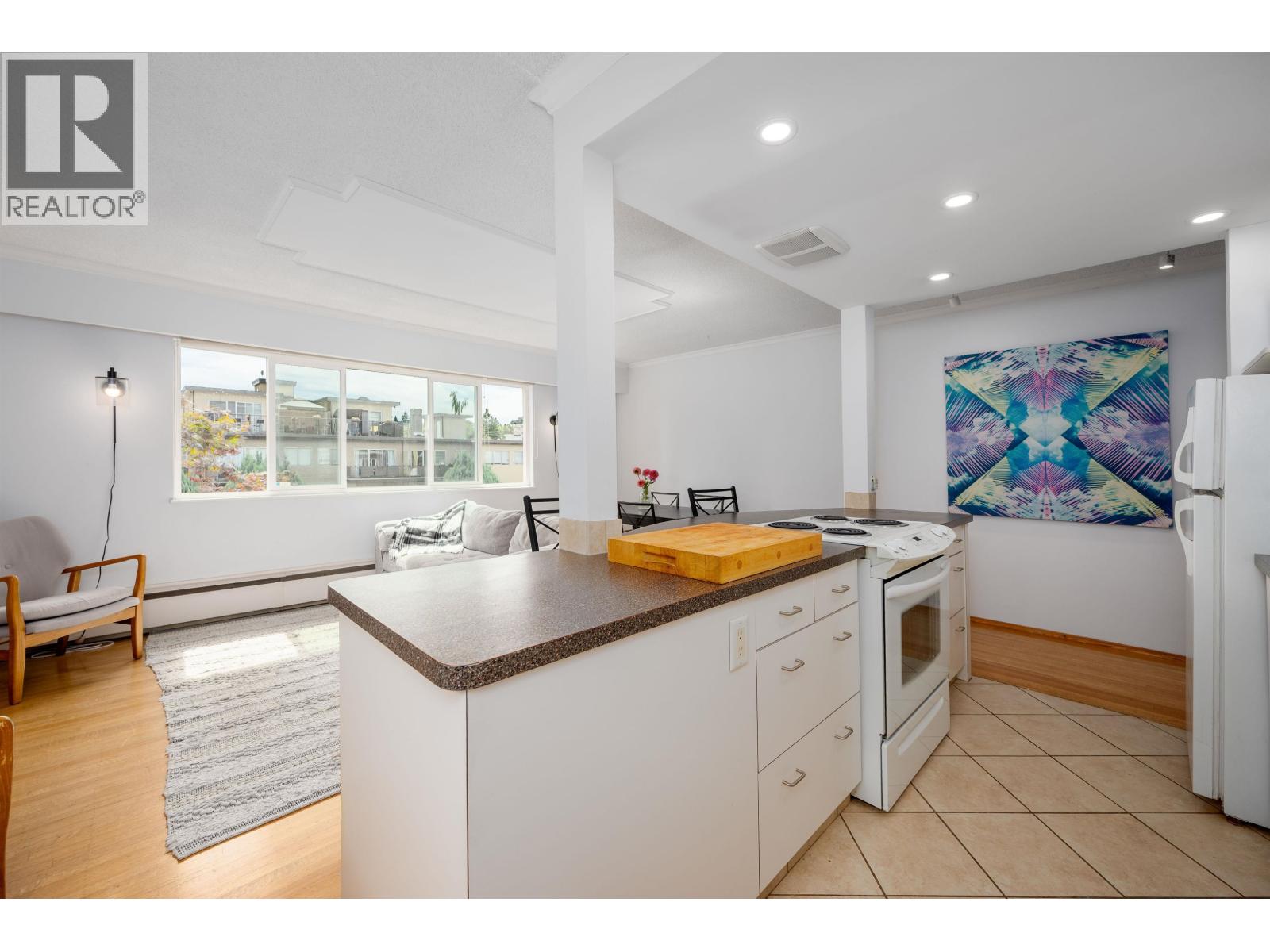 8 1235 W 10th Avenue, Vancouver, British Columbia  V6H 1J5 - Photo 9 - R3057966