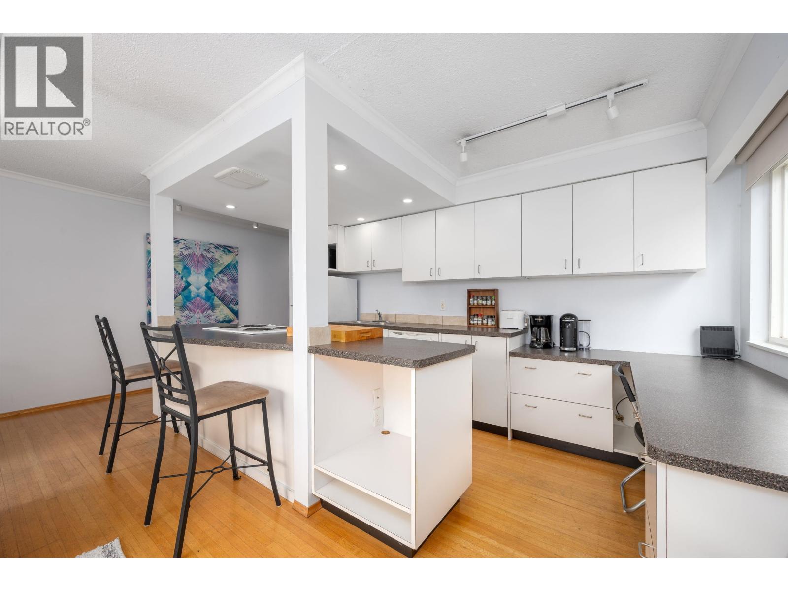 8 1235 W 10th Avenue, Vancouver, British Columbia  V6H 1J5 - Photo 8 - R3057966