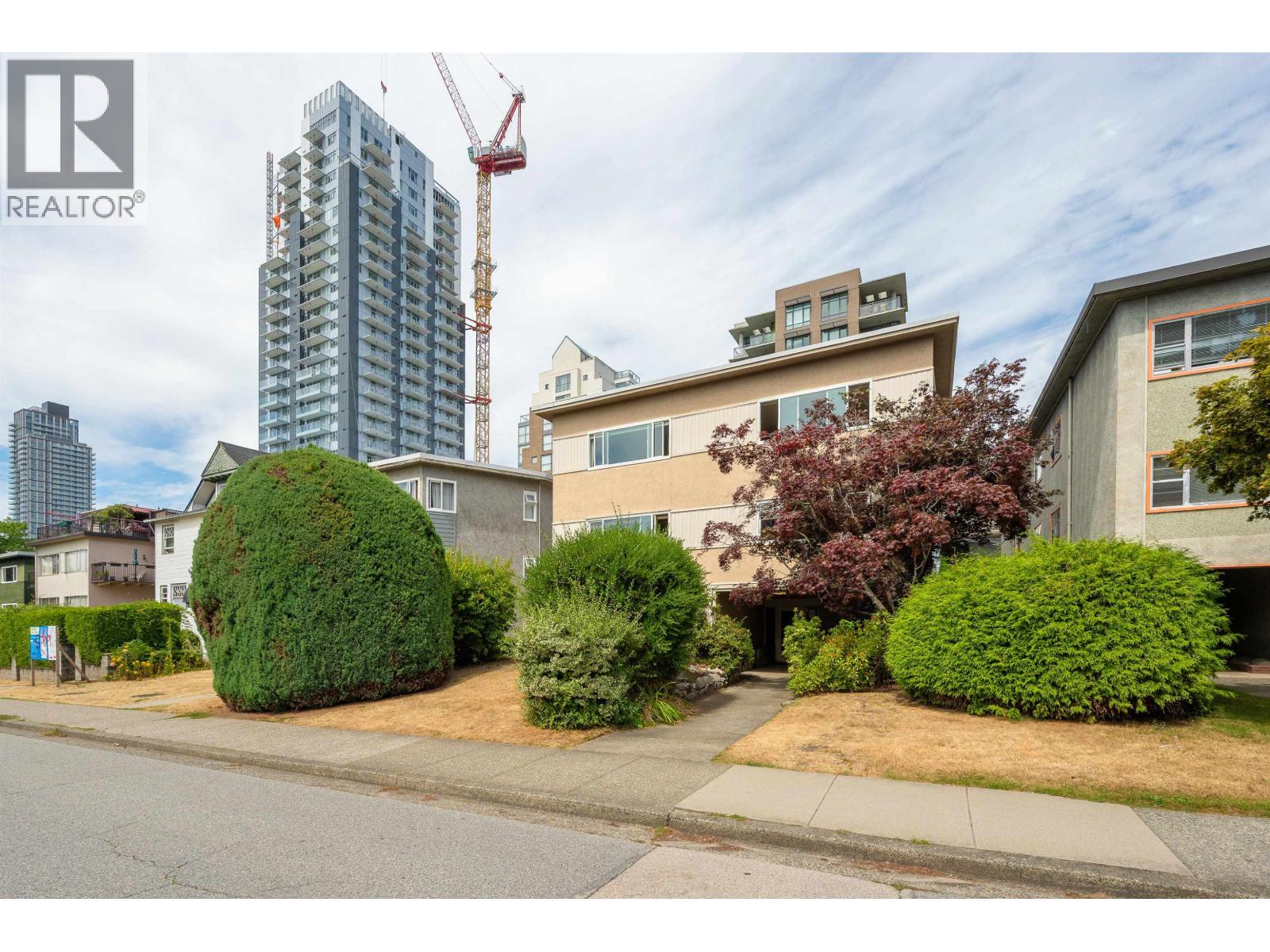 8 1235 W 10th Avenue, Vancouver, British Columbia  V6H 1J5 - Photo 6 - R3057966