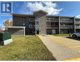 101 1822 Eaglesham AVENUE