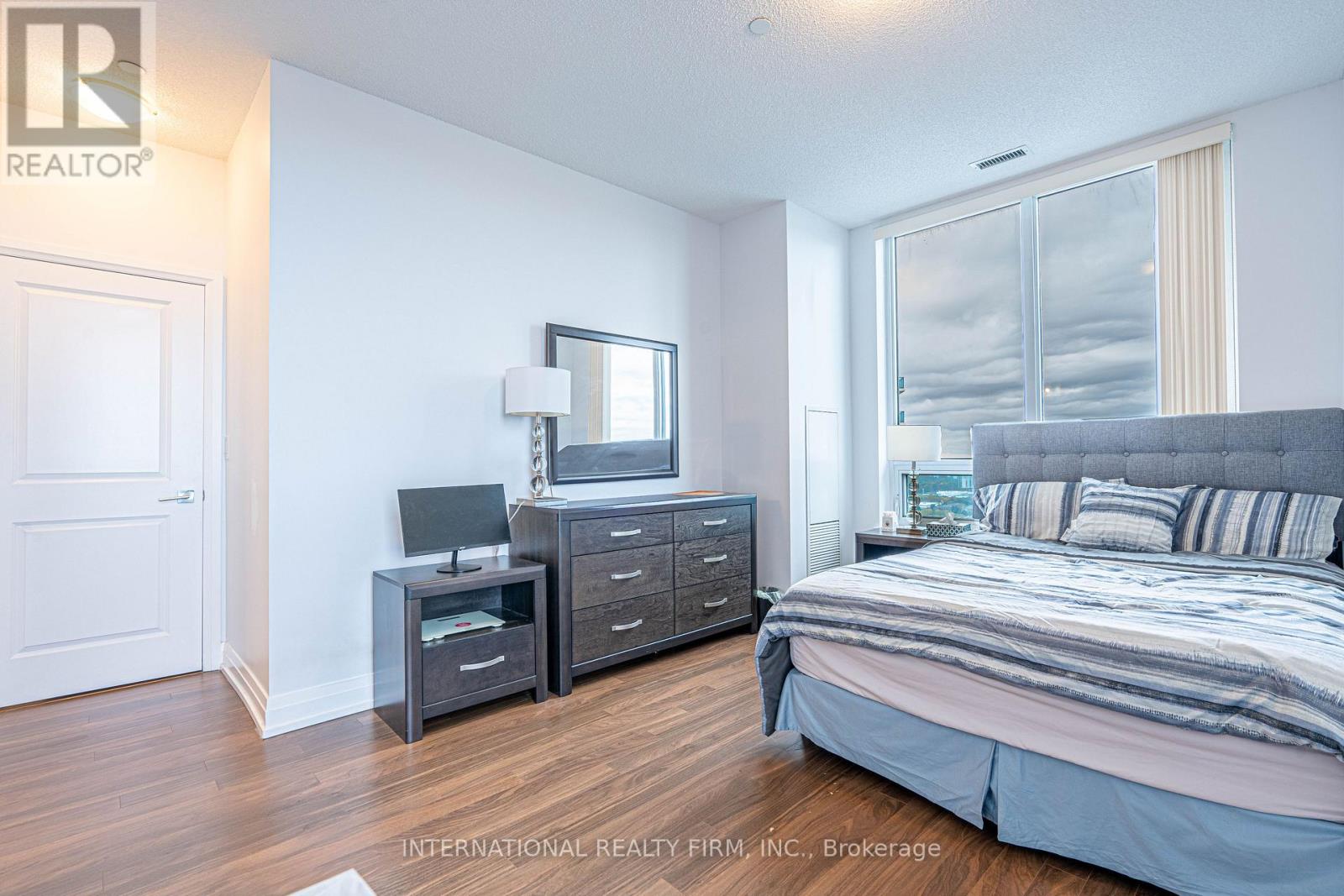 Ph09 - 7165 Yonge Street, Markham, Ontario  L3T 0C9 - Photo 11 - N12499226