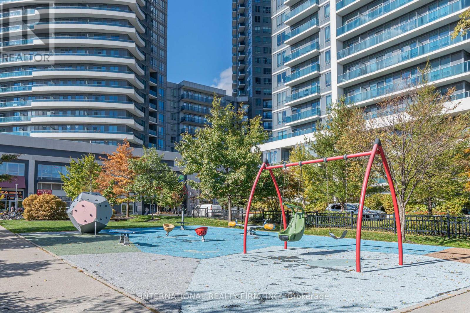 Ph09 - 7165 Yonge Street, Markham, Ontario  L3T 0C9 - Photo 2 - N12499226