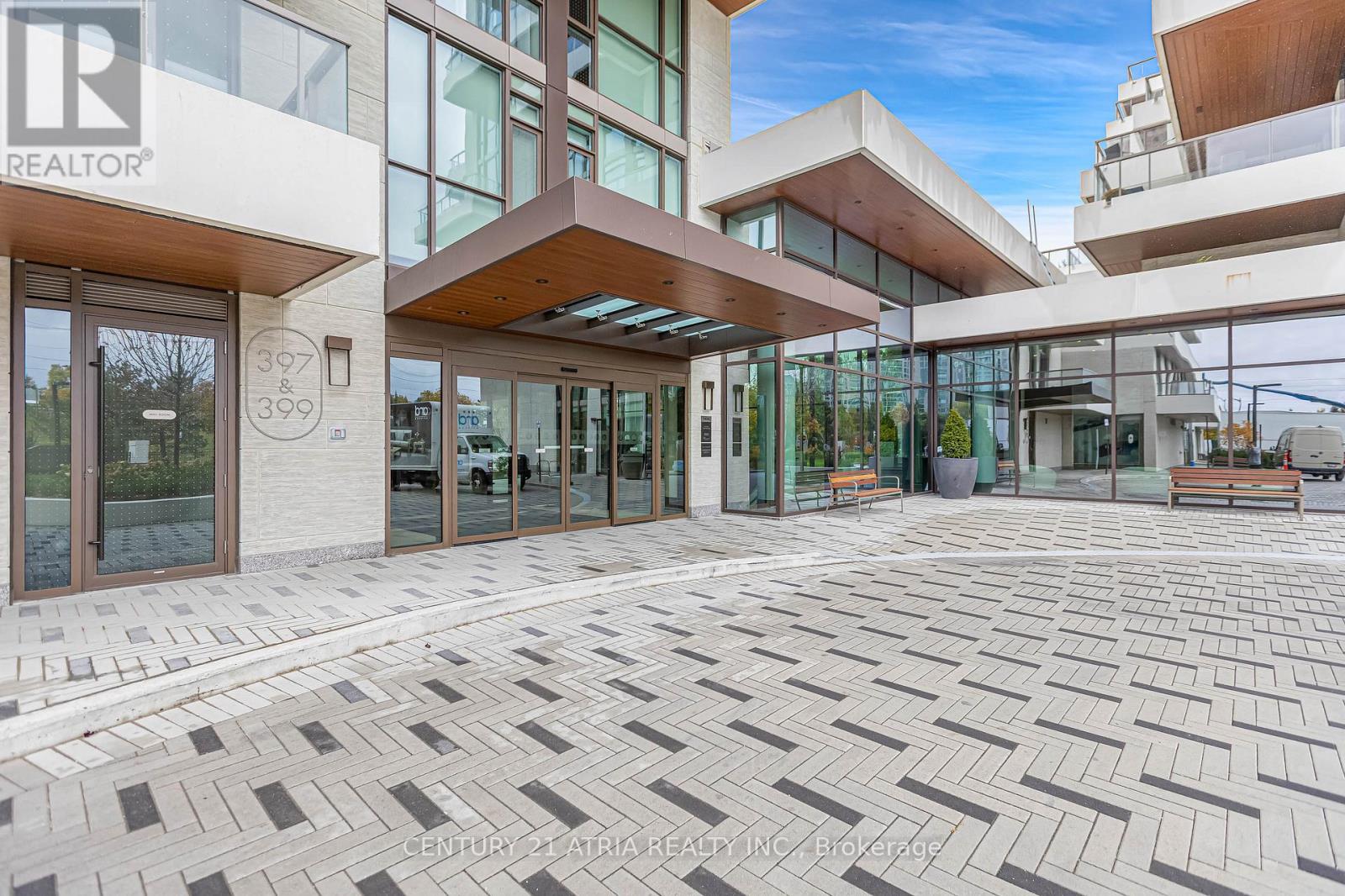 806 - 397 Royal Orchard Boulevard, Markham, Ontario  L3T 0H3 - Photo 4 - N12499282