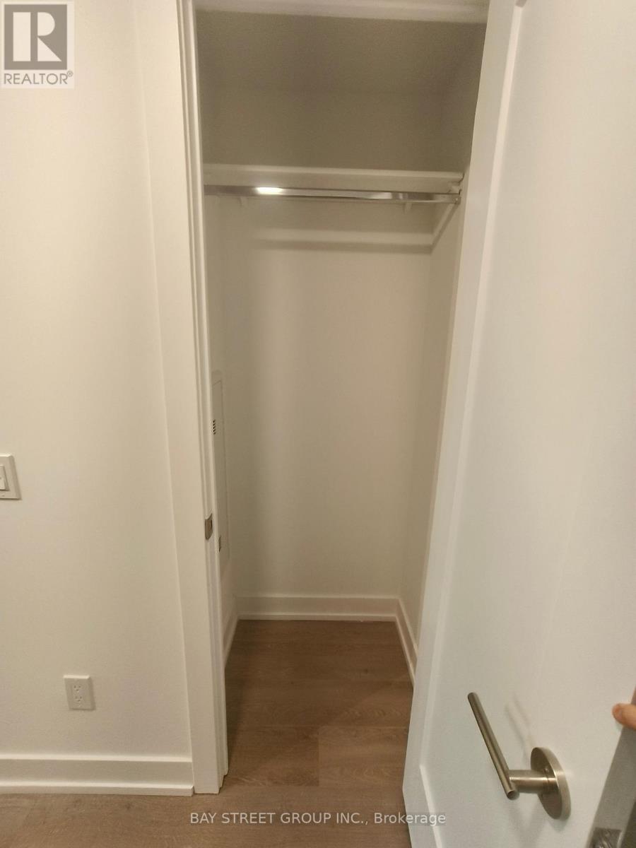 303 - 8 Cedarland Drive, Markham, Ontario  L6G 0H3 - Photo 7 - N12499284