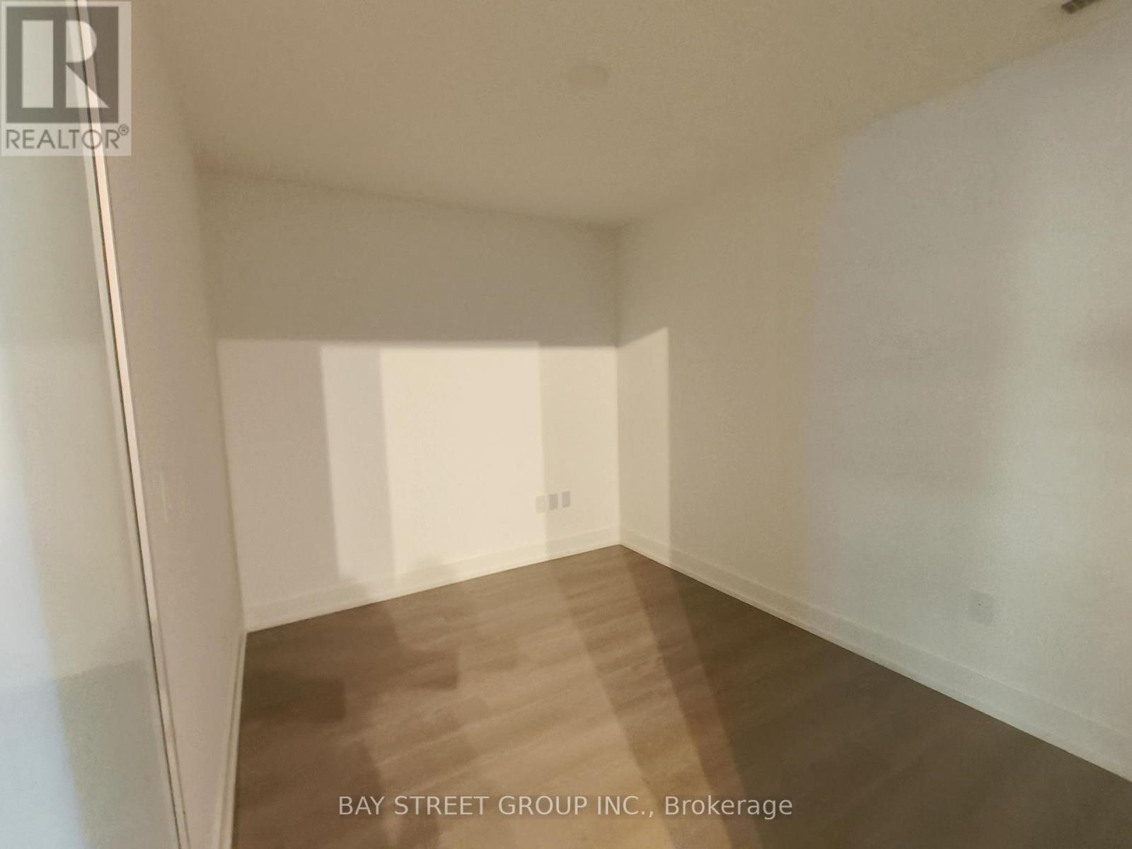 303 - 8 Cedarland Drive, Markham, Ontario  L6G 0H3 - Photo 9 - N12499284