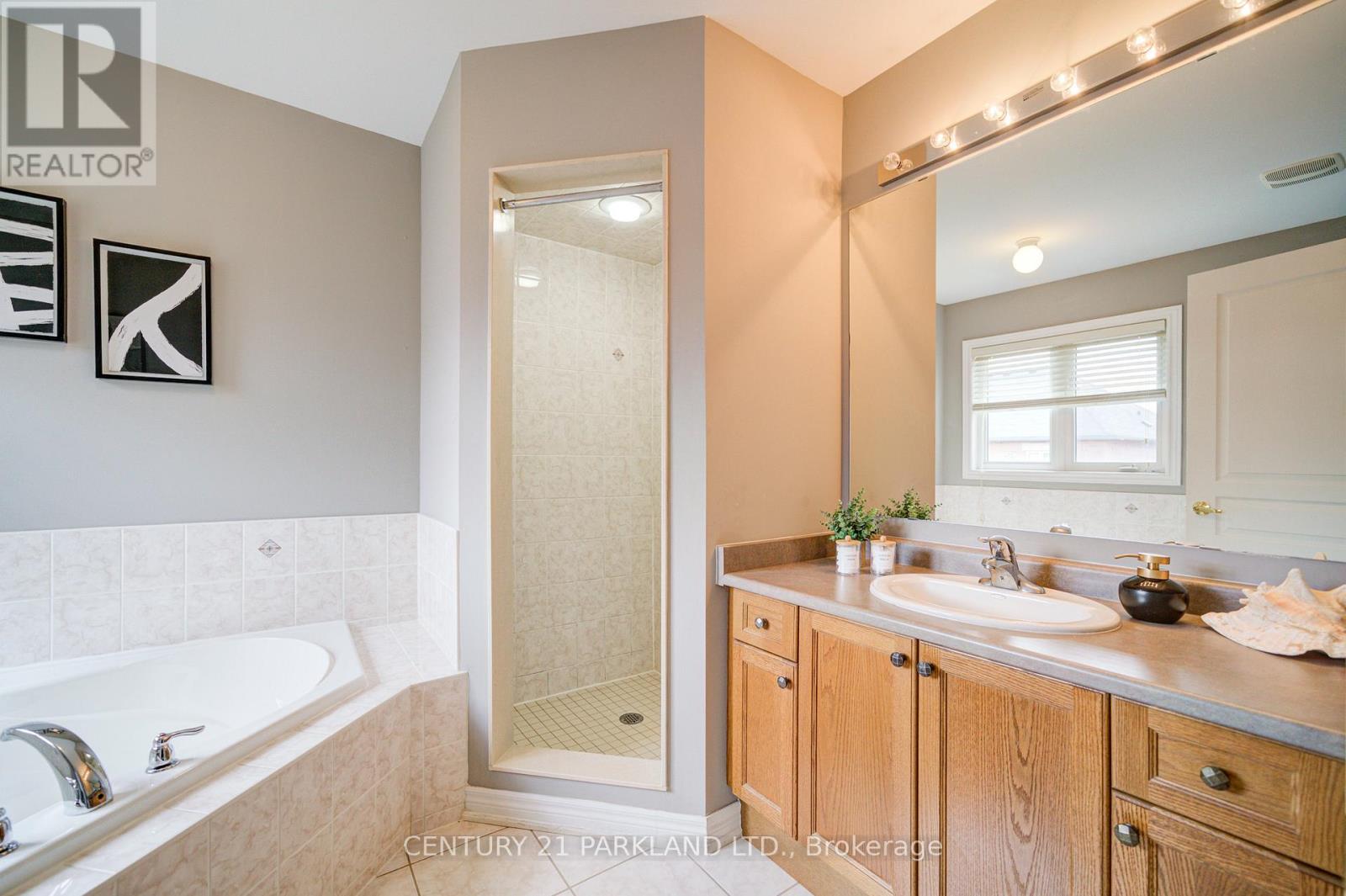 13 Turnhouse Crescent, Markham (Box Grove), Ontario  L6B 0S5 - Photo 31 - N12499310