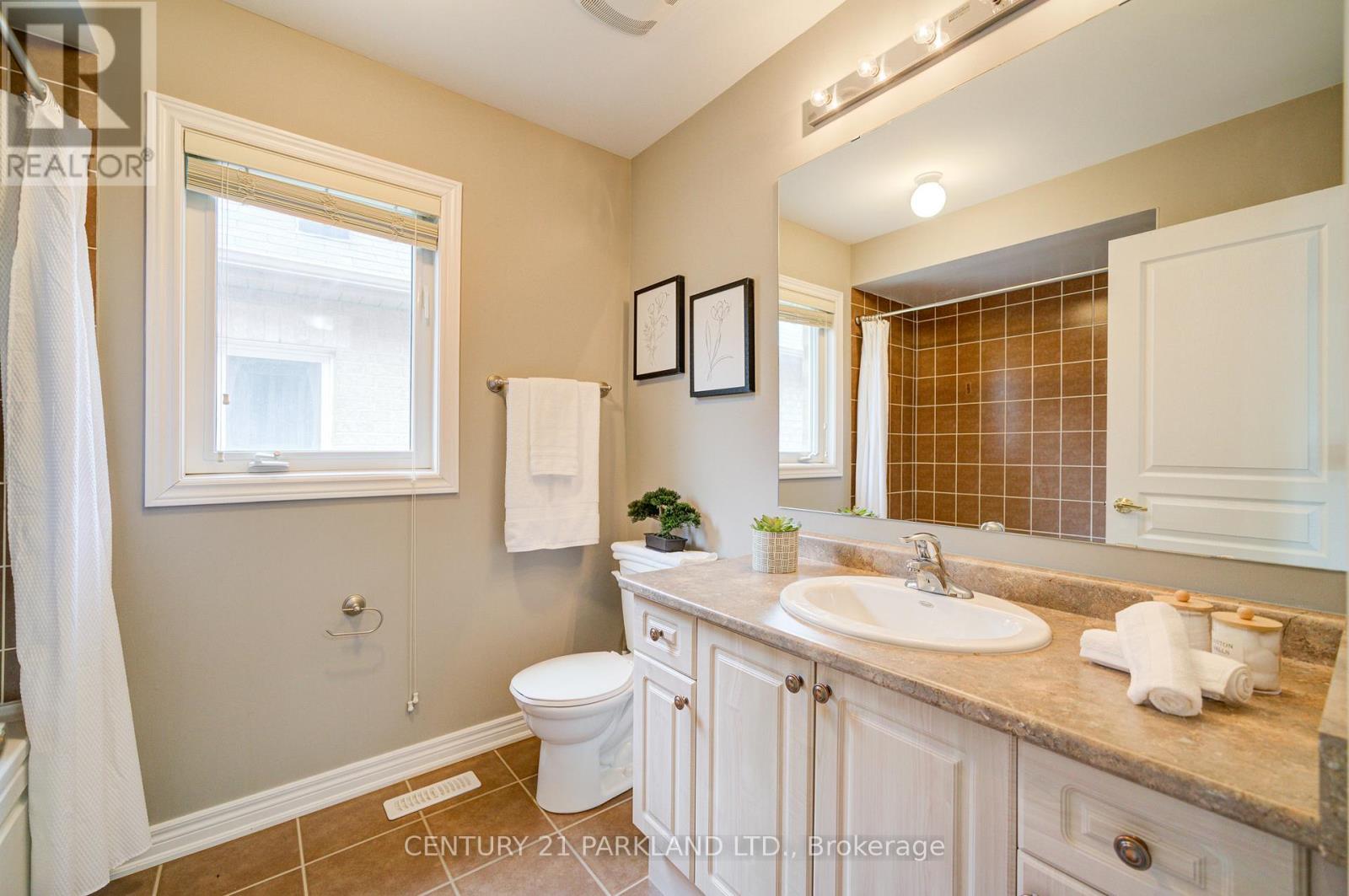 13 Turnhouse Crescent, Markham (Box Grove), Ontario  L6B 0S5 - Photo 33 - N12499310