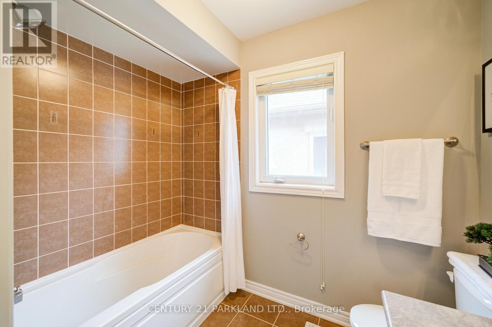 13 Turnhouse Crescent, Markham (Box Grove), Ontario  L6B 0S5 - Photo 34 - N12499310