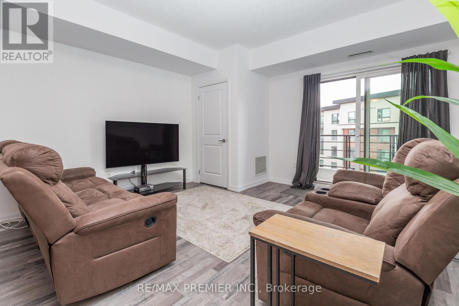 513 - 302 Essa Road, Barrie (0 West), Ontario  L9J 0H3 - Photo 12 - S12499322