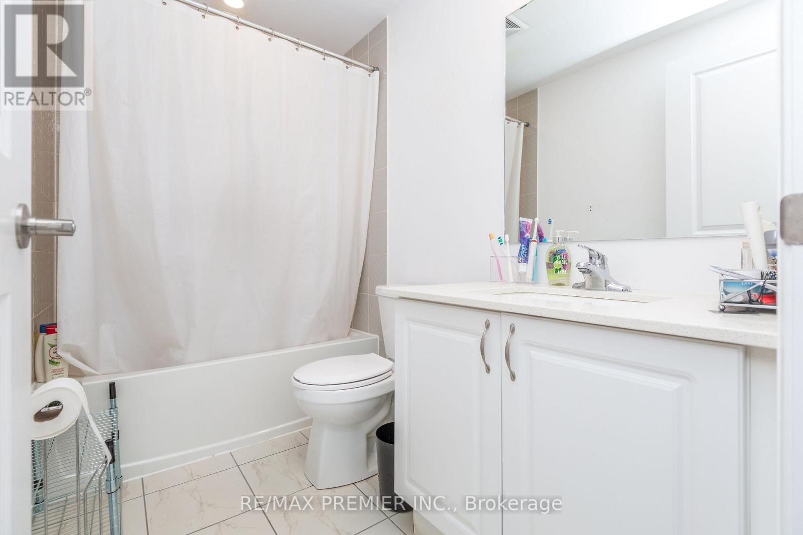 513 - 302 Essa Road, Barrie (0 West), Ontario  L9J 0H3 - Photo 17 - S12499322