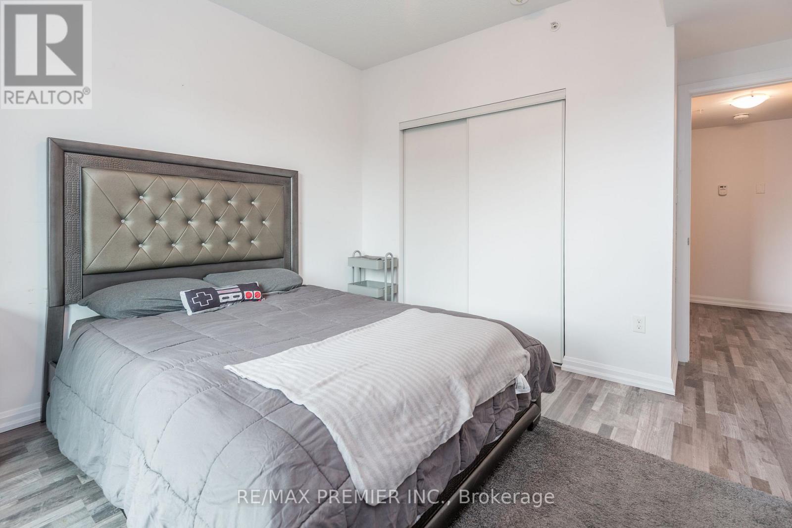 513 - 302 Essa Road, Barrie (0 West), Ontario  L9J 0H3 - Photo 19 - S12499322