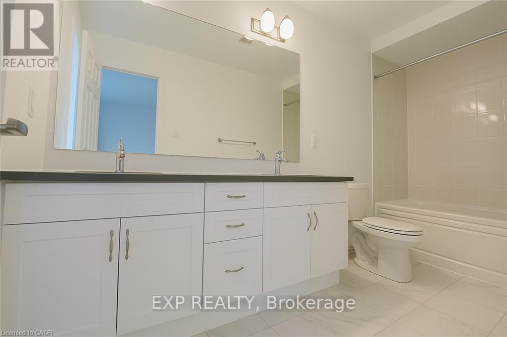 200 Stamson Street, Kitchener, Ontario  N2R 0S2 - Photo 10 - X12466931