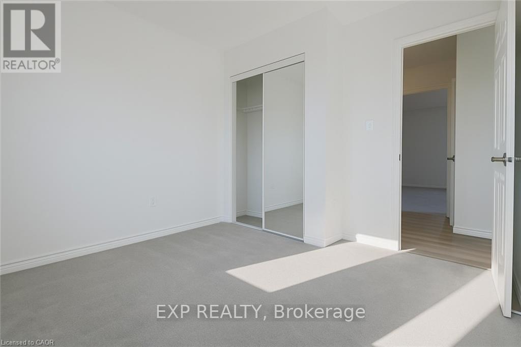 200 Stamson Street, Kitchener, Ontario  N2R 0S2 - Photo 8 - X12466931