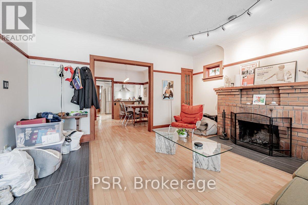 Main - 50 Parkdale Road, Toronto, Ontario  M6R 1E2 - Photo 3 - W12499400