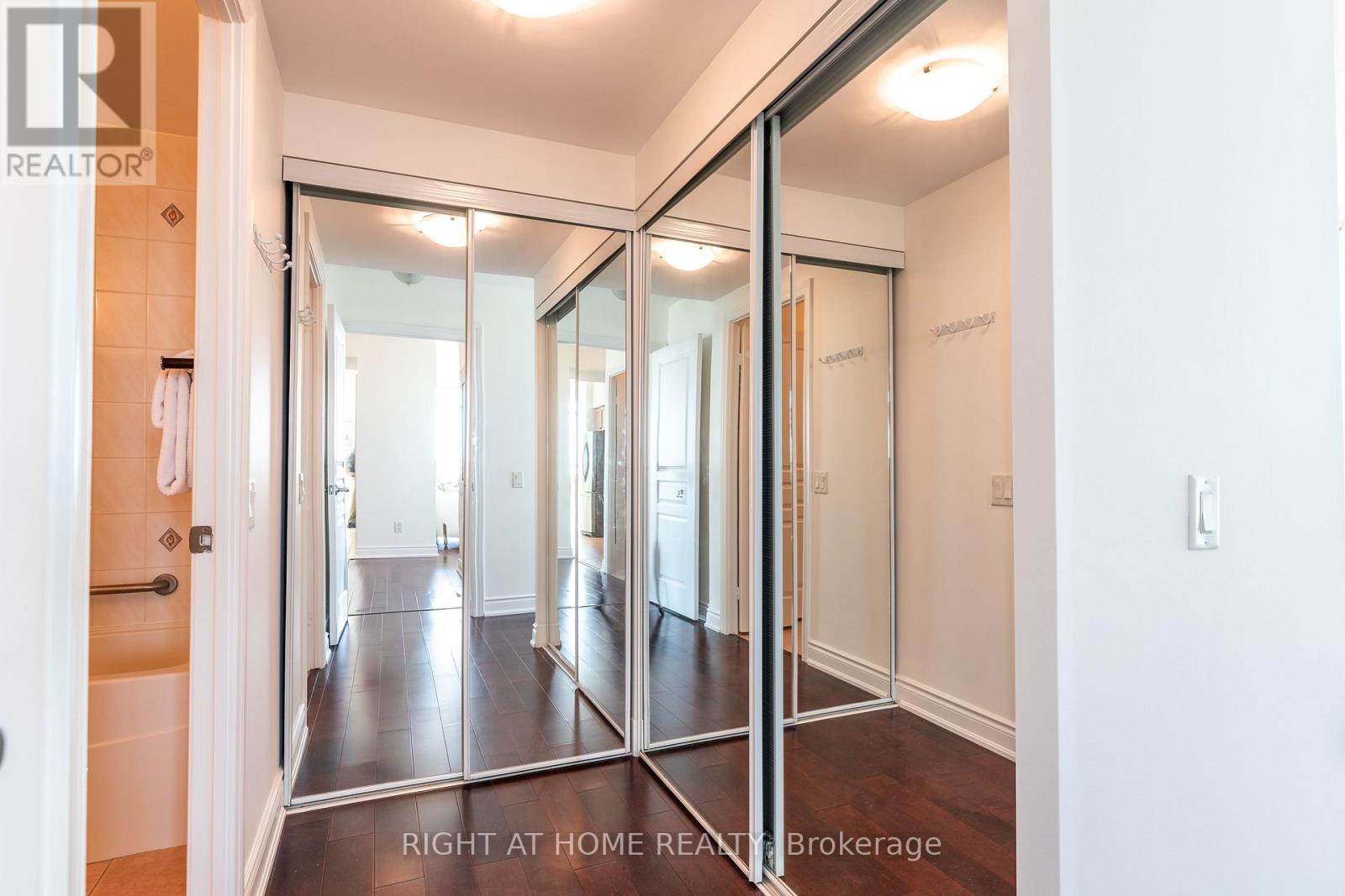 605 - 5 Marine Parade Drive, Toronto, Ontario  M8V 4B4 - Photo 18 - W12499234