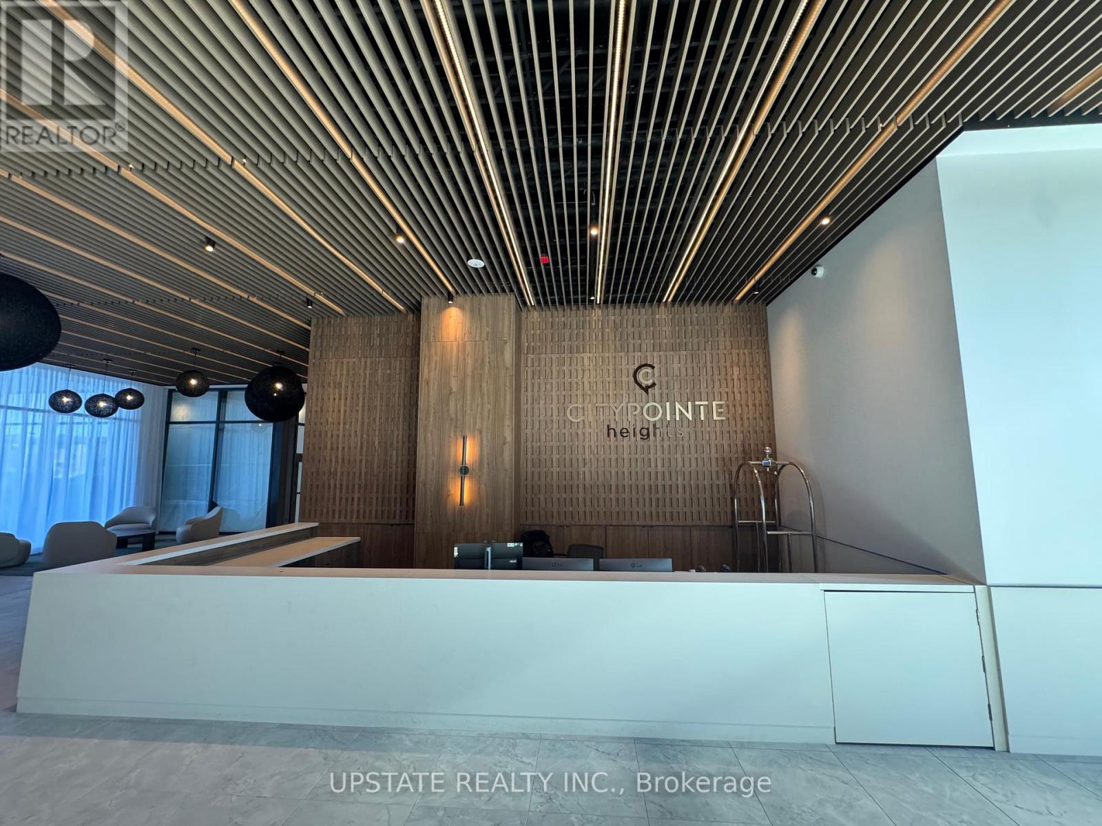 322 - 15 Skyridge Drive, Brampton, Ontario  L6P 4S3 - Photo 2 - W12499240