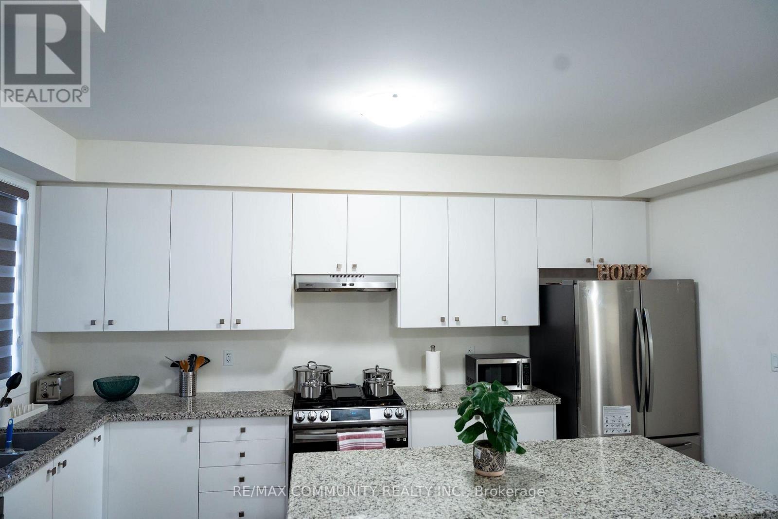 130 Purple Sage Drive, Brampton (Bram East), Ontario  L4H 3N5 - Photo 15 - W12499244