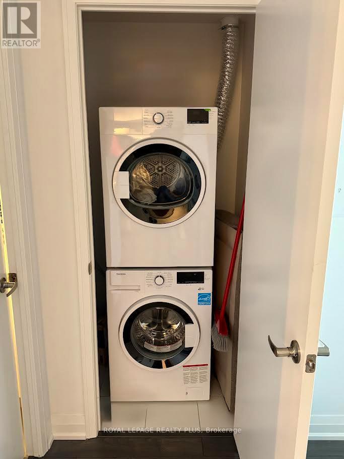 2803 - 30 Gibbs Road, Toronto, Ontario  M9B 6L6 - Photo 6 - W12499250