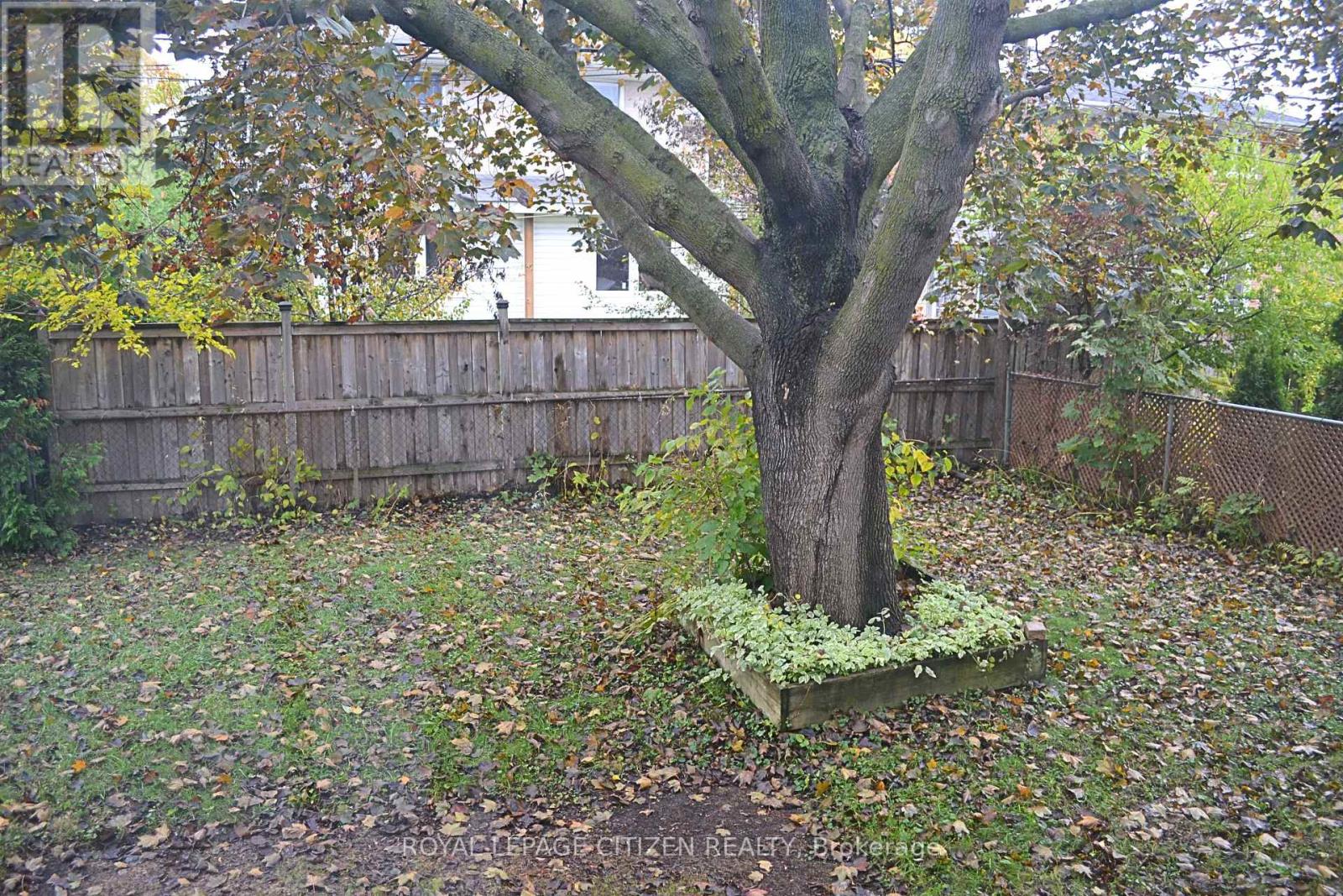 47 Barkwin Drive, Toronto (Thistletown-Beaumonde Heights), Ontario  M9V 2W5 - Photo 10 - W12499256