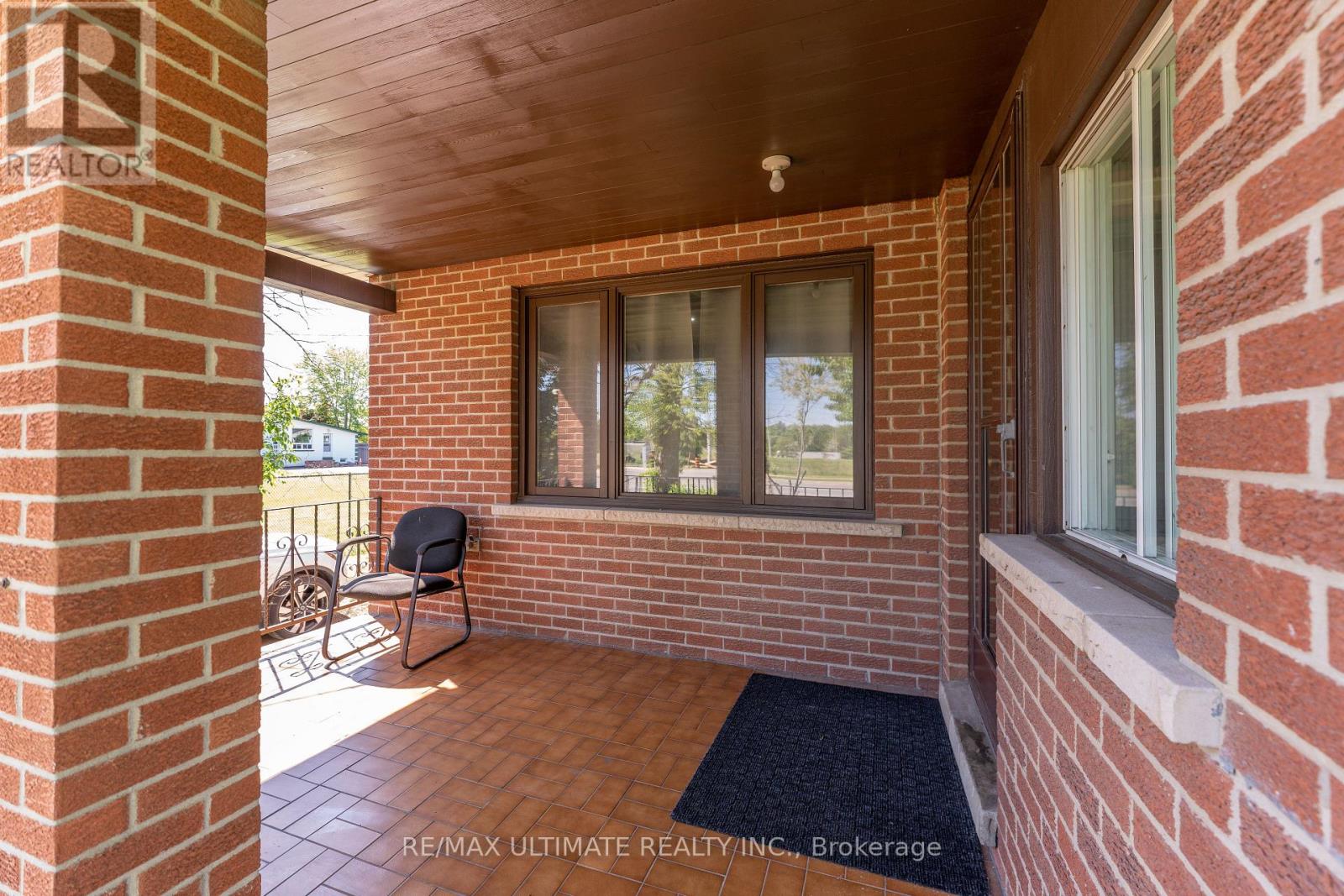 4026 Ebenezer Road, Brampton (Bram East), Ontario  L6P 0S1 - Photo 4 - W12499316