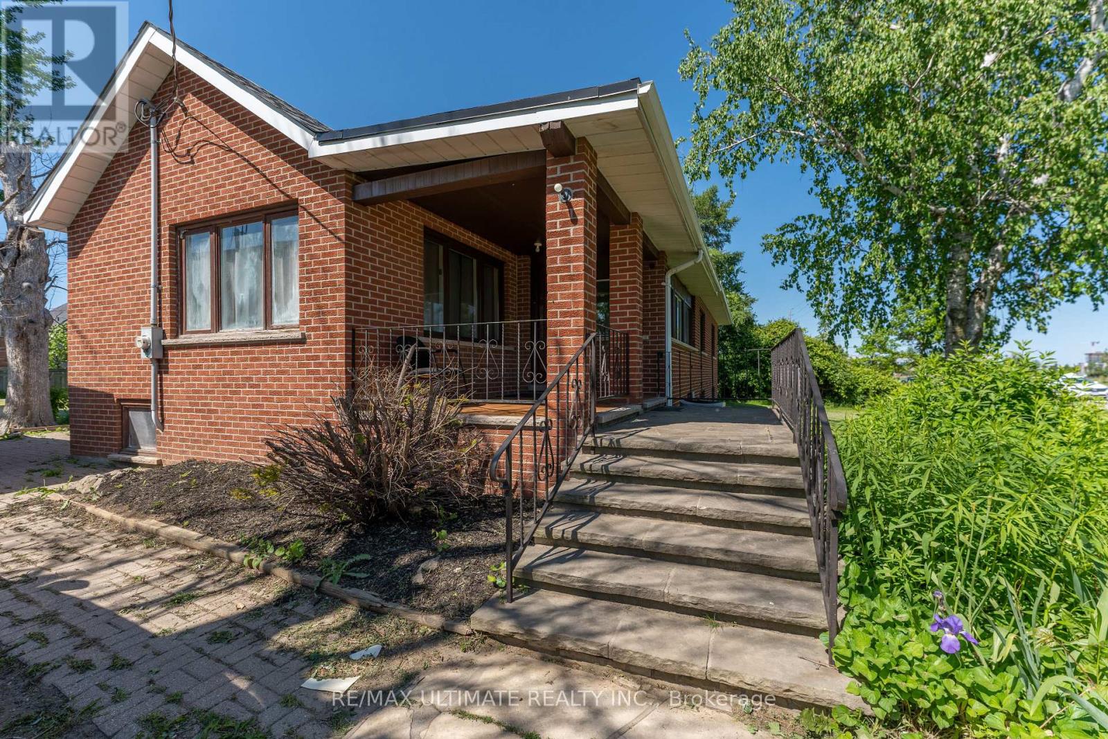 4026 Ebenezer Road, Brampton (Bram East), Ontario  L6P 0S1 - Photo 5 - W12499316