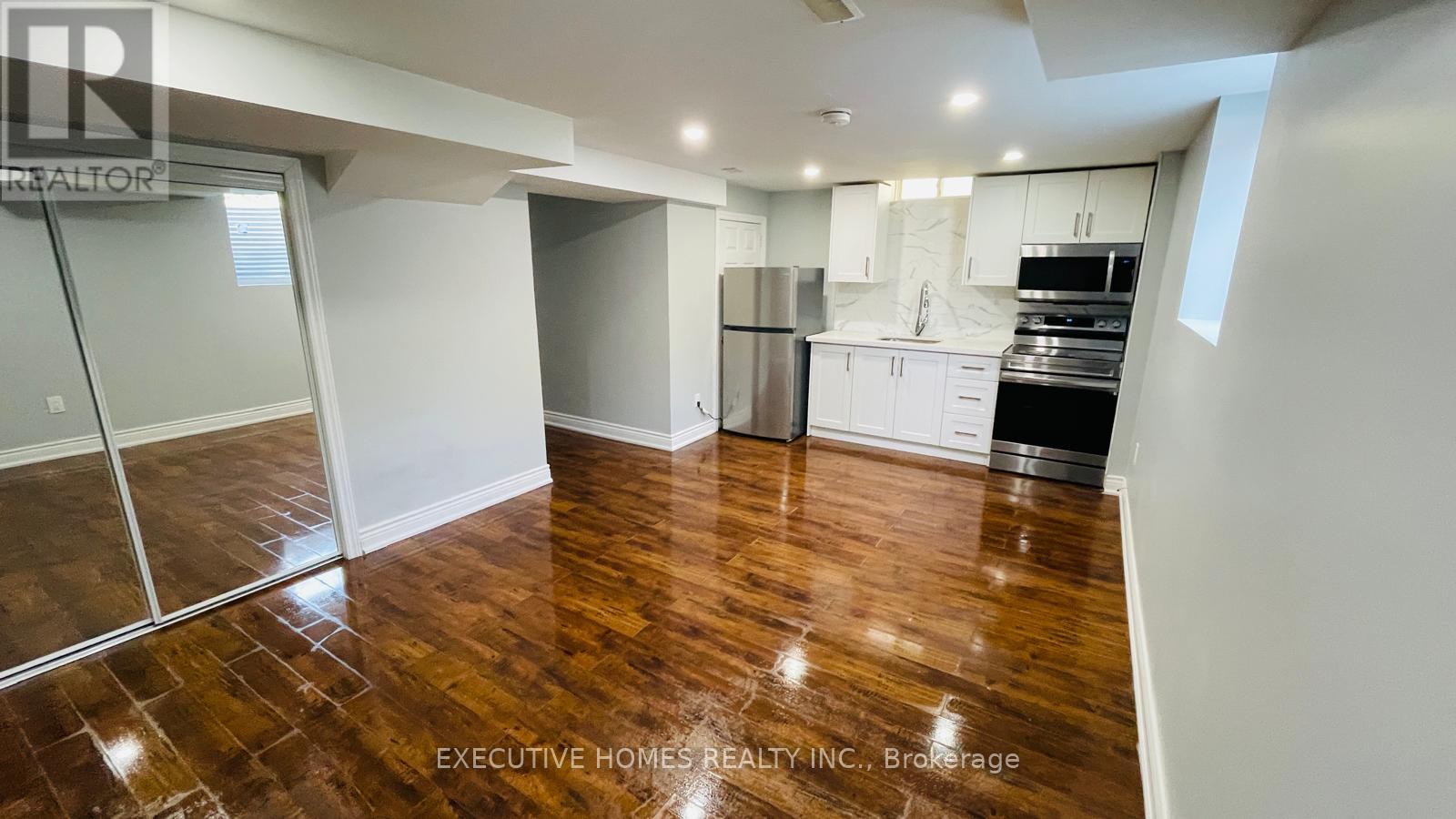 Basement - 4789 Colombo Crescent, Mississauga, Ontario  L5M 7R3 - Photo 3 - W12499344