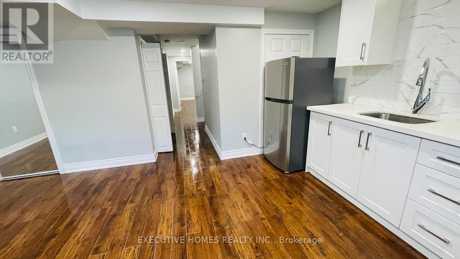 Basement - 4789 Colombo Crescent, Mississauga, Ontario  L5M 7R3 - Photo 4 - W12499344