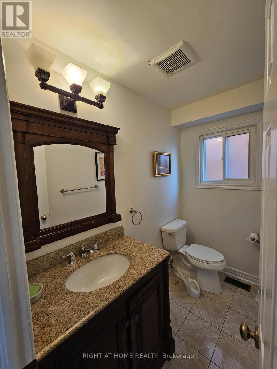 Upper Portion - 5191 Guildwood Way, Mississauga, Ontario  L5R 2T4 - Photo 25 - W12499346