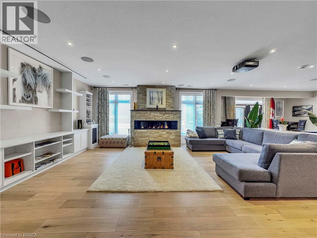 16 Westlake Boulevard, Brantford, Ontario  N3T 5L6 - Photo 35 - 40699226