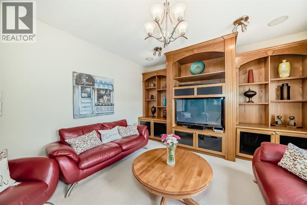 42 West Cedar Point Sw, Calgary, Alberta  T3H 5E3 - Photo 22 - A2252175