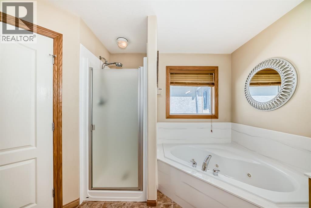 42 West Cedar Point Sw, Calgary, Alberta  T3H 5E3 - Photo 32 - A2252175