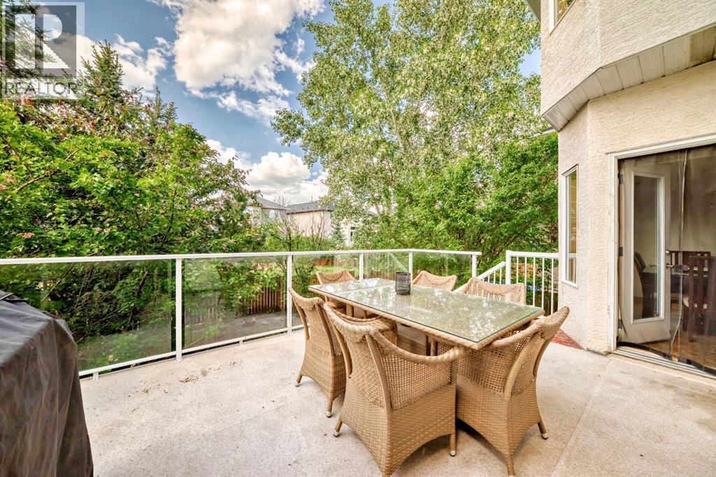 42 West Cedar Point Sw, Calgary, Alberta  T3H 5E3 - Photo 19 - A2252175