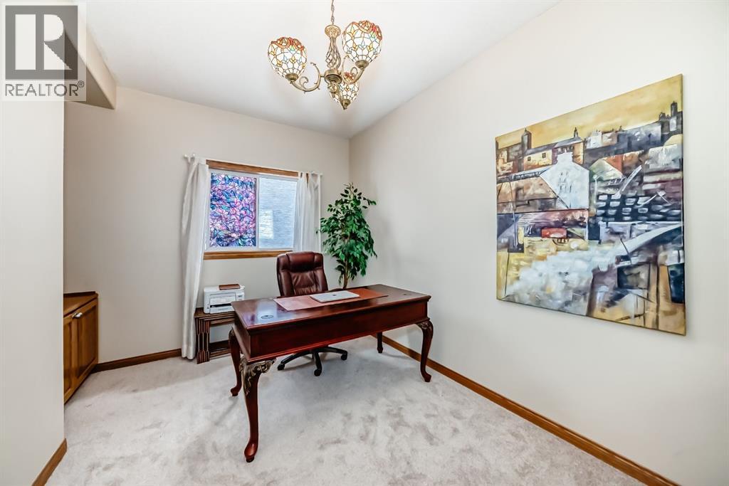 42 West Cedar Point Sw, Calgary, Alberta  T3H 5E3 - Photo 24 - A2252175