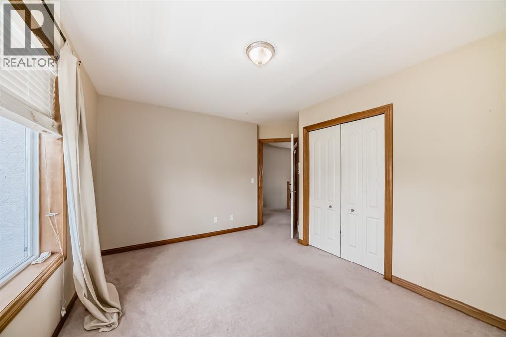 42 West Cedar Point Sw, Calgary, Alberta  T3H 5E3 - Photo 36 - A2252175