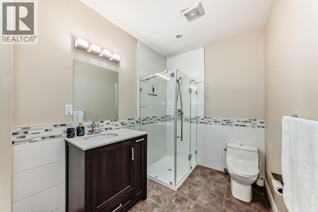 42 West Cedar Point Sw, Calgary, Alberta  T3H 5E3 - Photo 46 - A2252175
