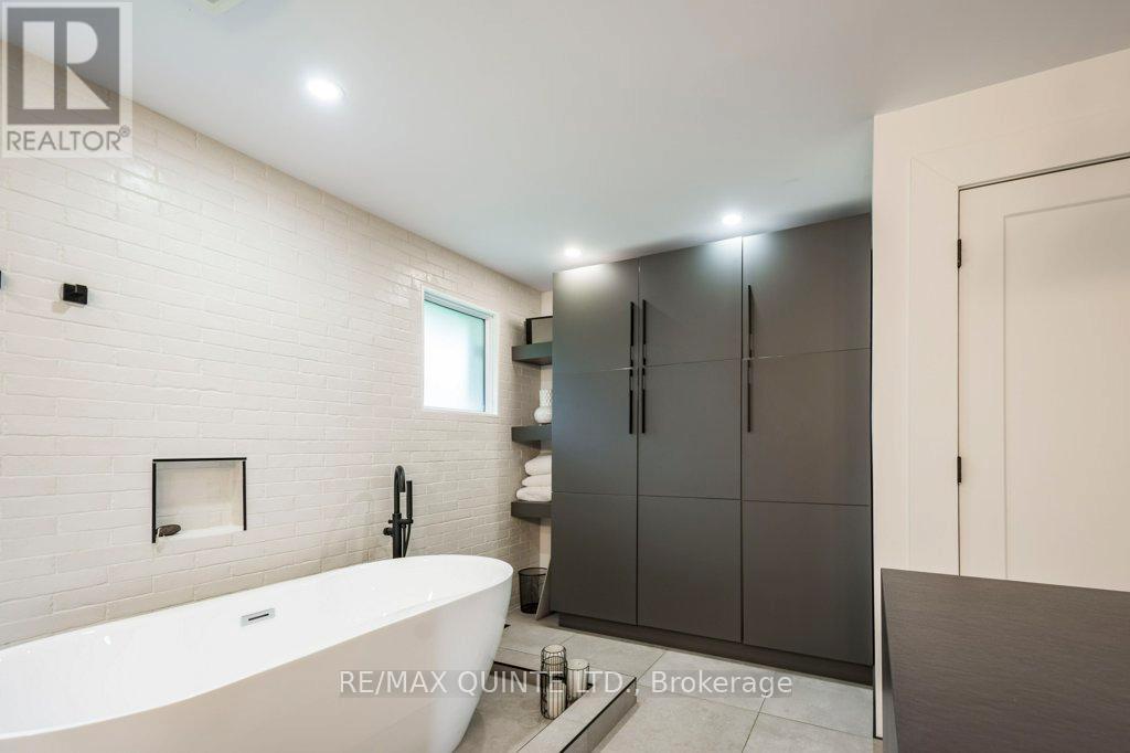 1190 County 3 Road, Prince Edward County, Ontario  K8N 4Z1 - Photo 26 - X12499362