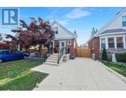 215 WEXFORD AVENUE S, Hamilton, Ontario